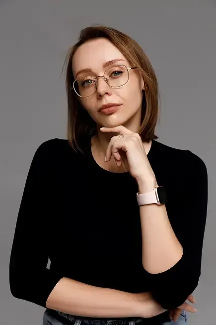 Євгенія Рибакова — Фінансовий радник